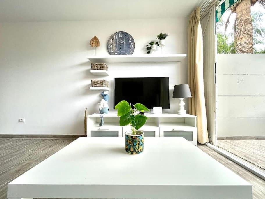 Apartamento Con Piscina Sur De Tenerife Коста дел Силенцио Екстериор снимка
